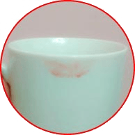 涂口红喝水沾杯